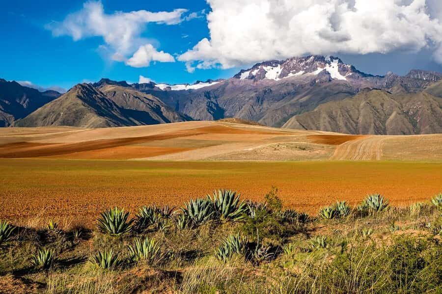 Cusco: Moray, Maras Salt Mines, and Chinchero Weavers Tour - Maras Village: colonial-era buildings in a stone-thin setting