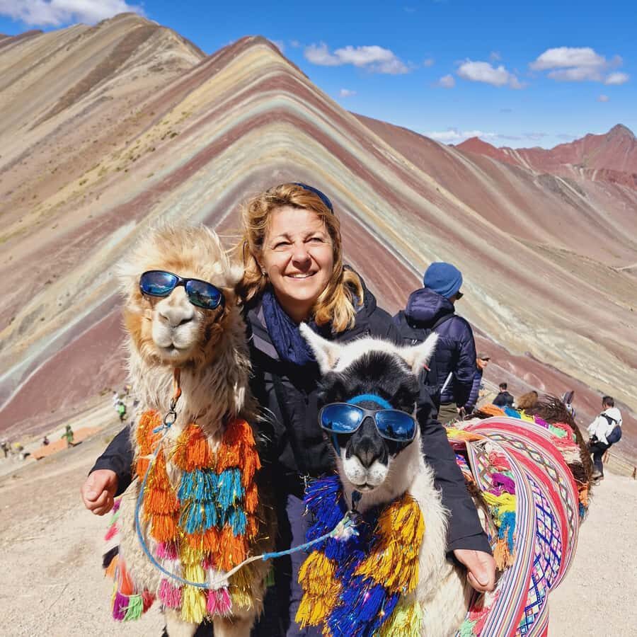 Cusco One Day: Tour Rainbow Mountain & Red Valley opcional - Rainbow Mountain hike: guided time, panoramic views, and wildlife