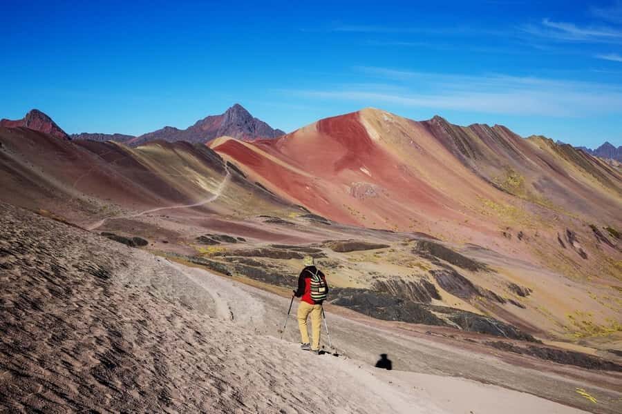 Cusco : Palcoyo - Rainbow Mountain Hidden Sister - Arriving in Palcoyo: first views of Stone Forest and colorful peaks