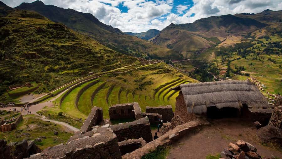 Cusco: Pisac, Sacsayhuaman, Q'enqo, and Tambomachay Tour - Pisac Town and Market: More Than a Photo Stop