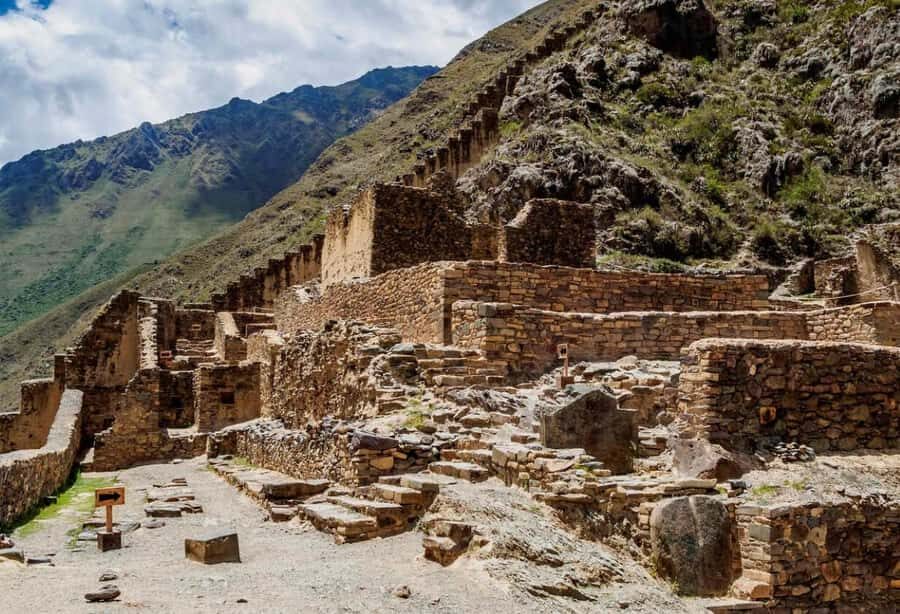 Cusco: Sacred Valley, Pisac, Ollantaytambo, Salt Mines Moray - Urubamba Lunch and Market Break: A Breather That Matters