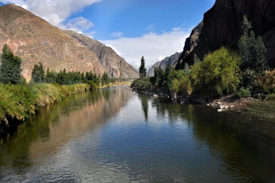 Cusco: Sacred Valley, Pisac, Ollantaytambo, Salt Mines Moray - Ollantaytambo: Fortress Views, Living Streets, and Machu Picchu Connections