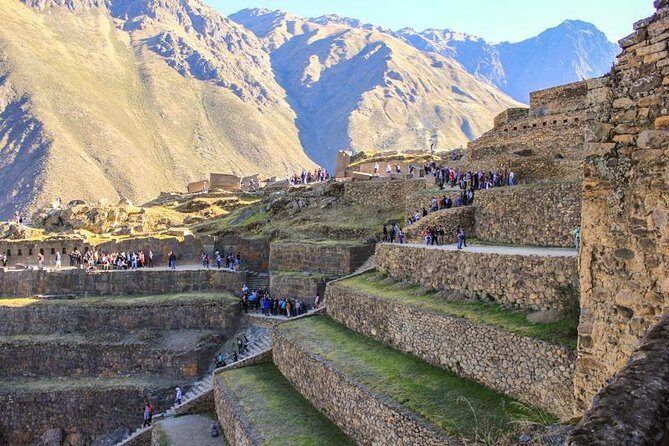 Cusco : Super Sacred Valley moray Maras salt Mines 1 Day - Urubamba: the included buffet lunch and valley produce rhythms