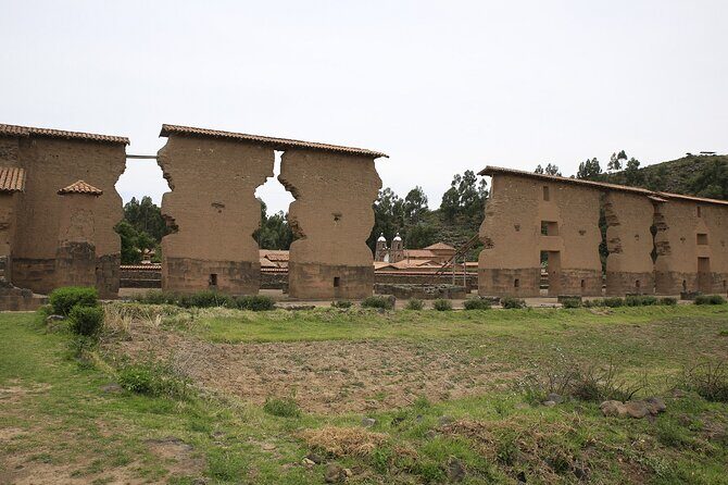 Cusco to Puno Tourist Bus with Cultural Stops and Lunch - Stop 2: Raqchi and the Temple of Wiracocha at 3,450 m