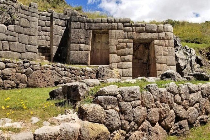 Cuzco city tour - Sacsayhuaman’s zigzag terraces: engineering with a purpose