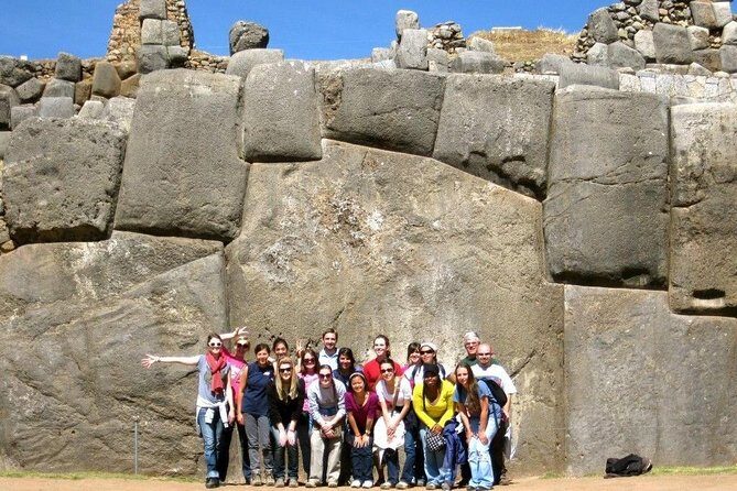 Cuzco city tour - Stop 1: Cusco Cathedral first, because it sets the tone