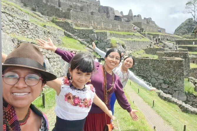 Day Trip by Train to Machu Picchu - Small Group - Weather prep: what to pack for dry season and rainy season