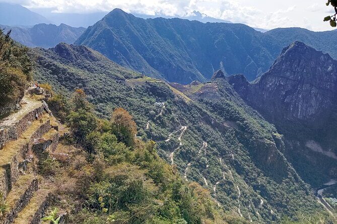 Exclusive Short Inca Trail to Machu Picchu 2 Days - Day 2 at Machu Picchu: guided time and a second perspective