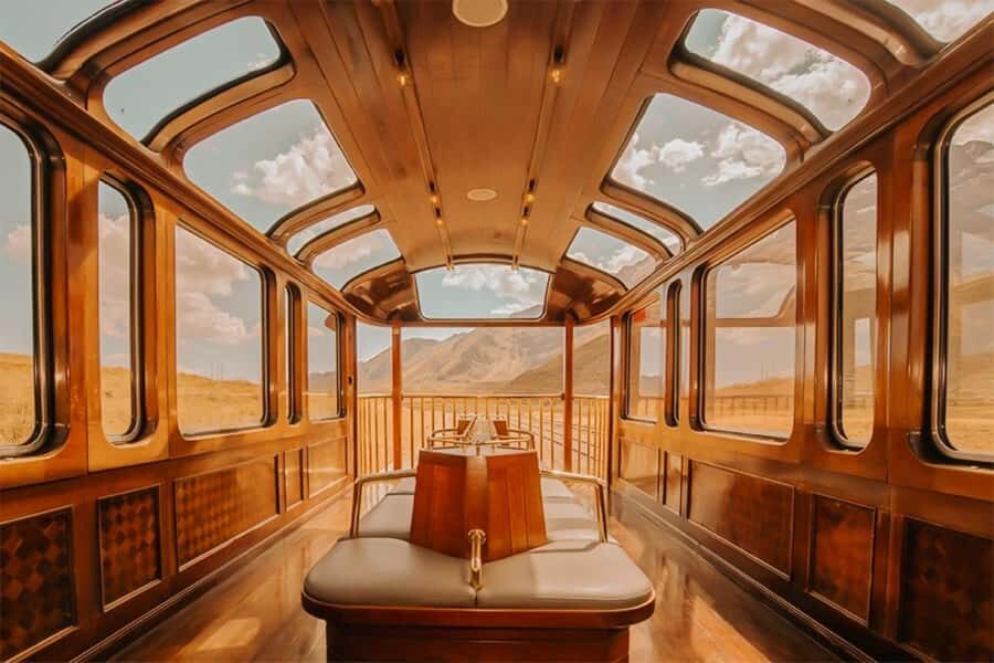 Excursion Cusco - Puno - Titicaca Observatory Train - The 4,300-Meter Stop at Abra La Raya Village