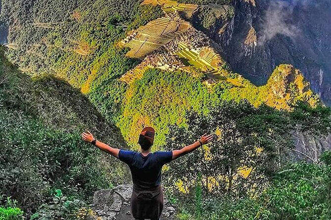 Excursion Sacred Valley and Machu Picchu more Huayna Picchu - Overnight in Machu Picchu Pueblo: the calm before the stairs
