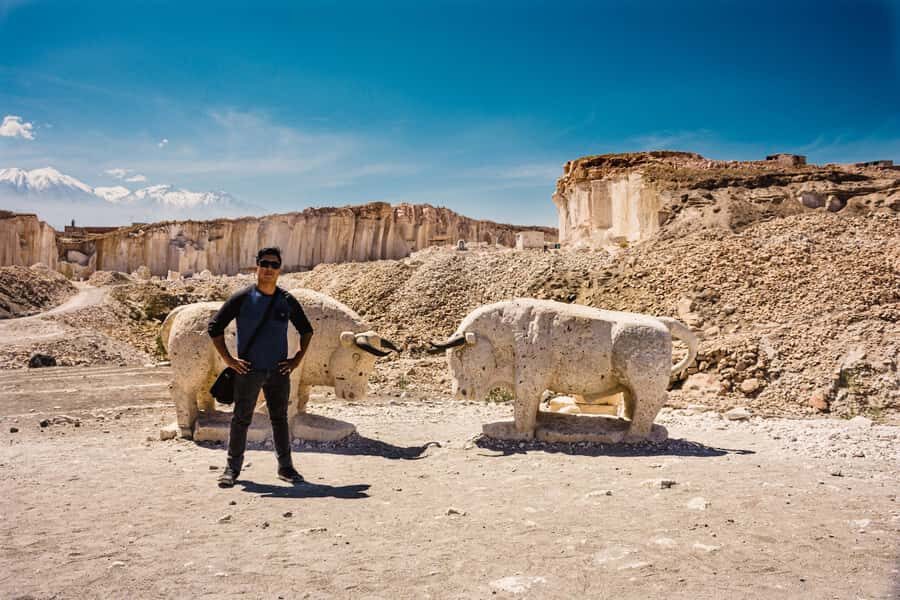 Excursion + Sillar and Culebrillas Route in Arequipa - Añashuayco Quarry: ignimbrite walls, living labor, and a huge church carving