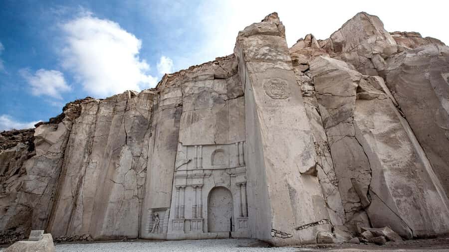 Excursion + Sillar and Culebrillas Route in Arequipa - The walk into Quebrada de Culebrillas and the Wari petroglyphs
