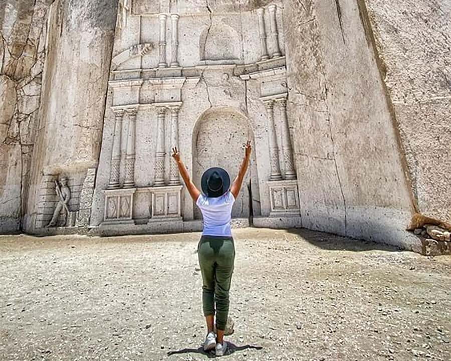 Excursion + Sillar and Culebrillas Route in Arequipa - 09:15 start and the volcano viewpoints you’ll pass
