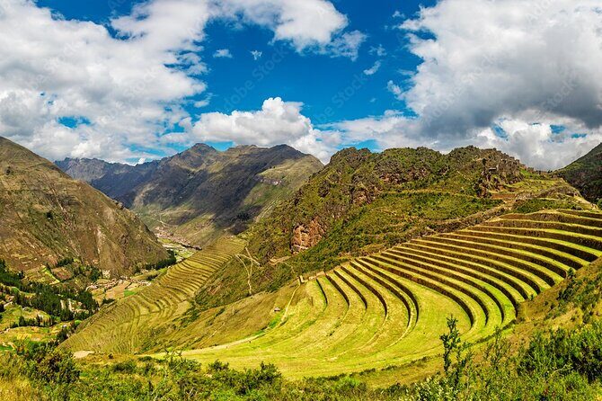 Excursion to the Sacred Valley and Machu Picchu by Panoramic Train - Pisac Archaeology and the Artisan Market Stop That Sets the Tone