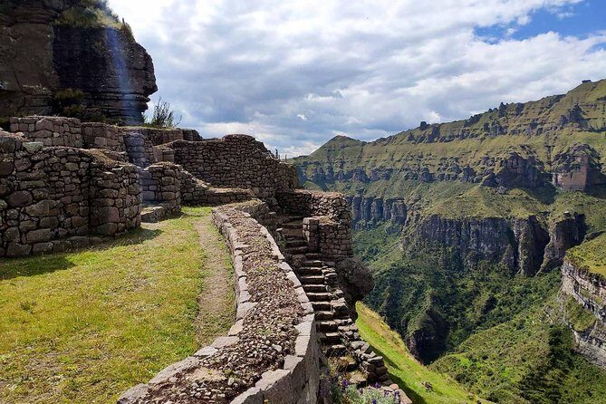 Excursion to Waqrapukara Archaeological Site from Cusco - Food, water, and oxygen: the included essentials vs what to bring
