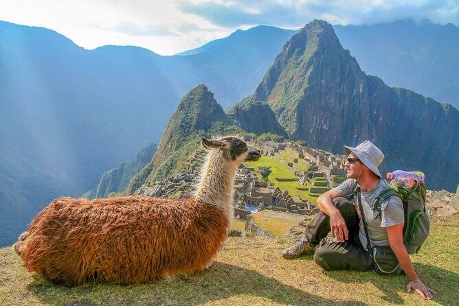 FD Machu Picchu: Tour & Machu Picchu Mountain from Cusco - Aguas Calientes to Machu Picchu: bus up, then the climb begins
