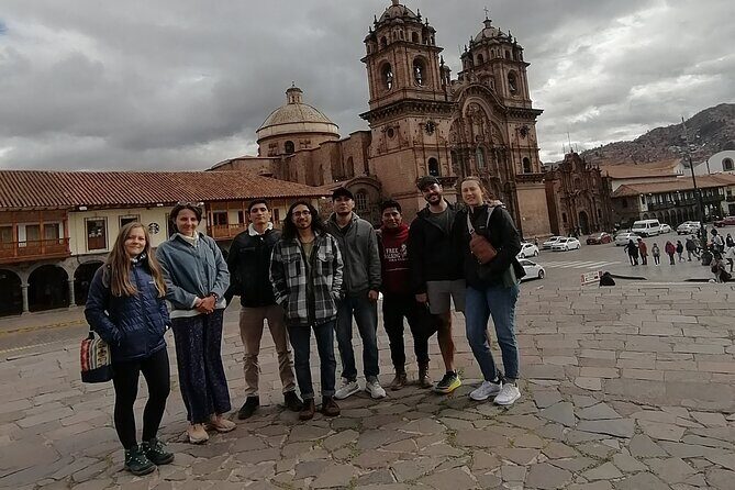 Free Walking tour in Cusco - Cusco’s Plaza de Armas is the best “orientation” anchor
