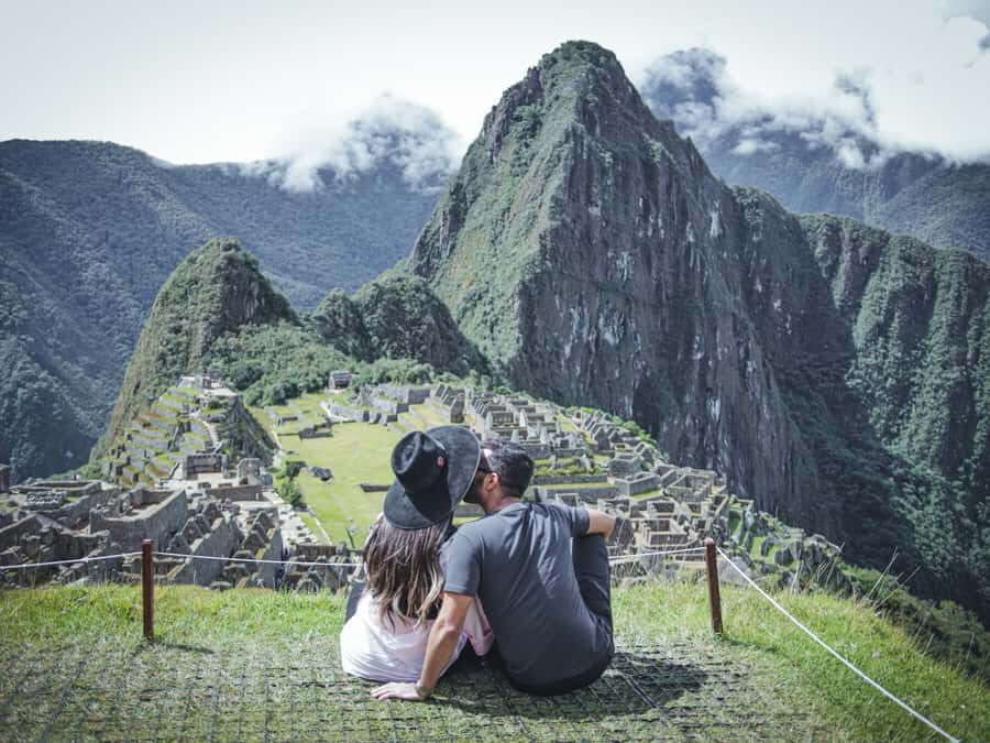 From Cusco: 2-Day Sacred Valley and Machupicchu by Train - Urubamba Lunch and Ollantaytambo: How the Sacred Valley Ends Up at the Train