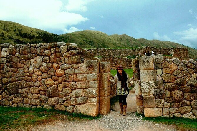 From Cusco City Tour Four Ruins Half Day Tour - Sacsayhuamán Fortress Views and Ceremonial Meaning