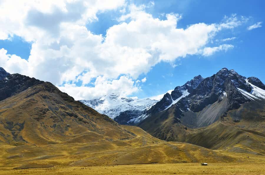 From Cusco: Full-Day Touristic Bus to Puno with Guided Tours - Raqchi and the Inka Sun Temple: Understanding the Route of the Sun