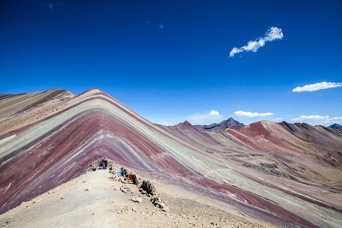 Full-Day Hike to The Rainbow Mountain, Vinicunca - Cusipata lunch stop: winding down without stress