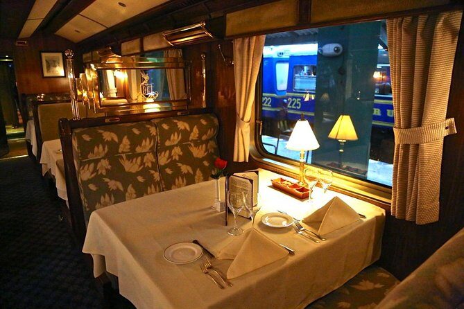 Full-Day: Hiram Bingham luxury train to Machu Picchu - Entering Machu Picchu: guided tour time plus free exploration for photos