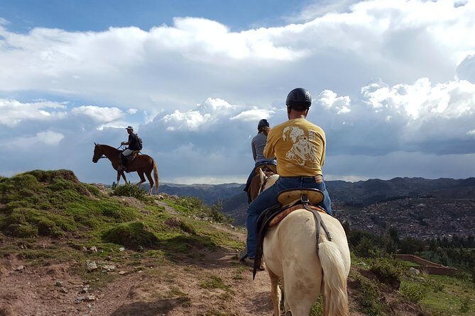 Full-Day Horseback Riding to the Viewpoint of the Lagoons from Cusco - From Cusco hotel pickup to Vieja Estancia Ranch