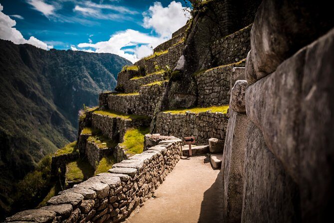 Full-Day Machu Picchu Tour From Cusco - Cusco to Ollantaytambo: the Sacred Valley setup