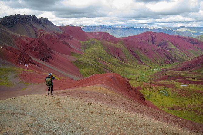 Full-Day Rainbow Mountain & Red Valley Small-Group Trek from Cusco - The top push: 360-degree views and why the final climb feels serious