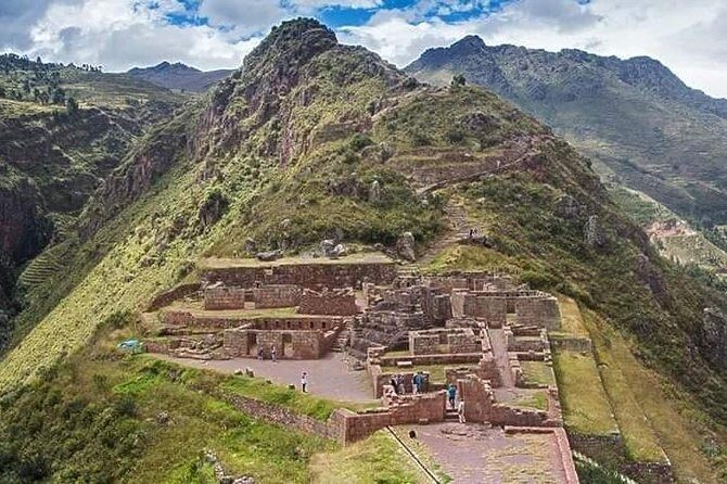 Full-Day Tour in the Sacred Valley with Lunch - Your guide and the pace: Inca traditions explained in English or Spanish