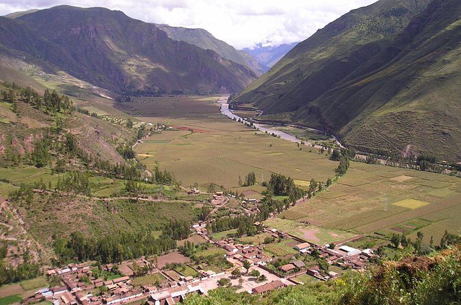Full day tour of Sacsayhuaman,Q’enQo, Puka Pukara, and Sacred Valley Tour - Ollantaytambo: More Than a Transit Stop