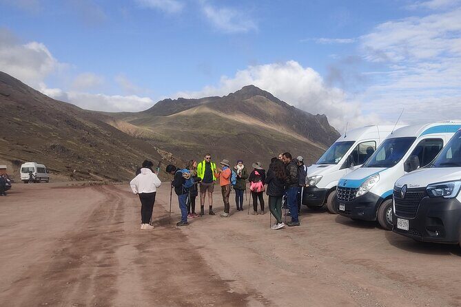 Full day tour Rainbow Mountain - Vinicunca - The 90-minute climb to Vinicunca: manage effort, not speed