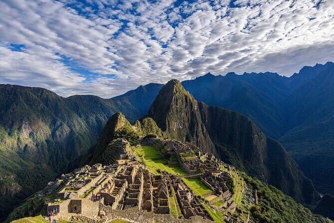 Full Day Tour to Machu Picchu by Train - Cusco to Ollantaytambo: the Sacred Valley ride that sets your mood