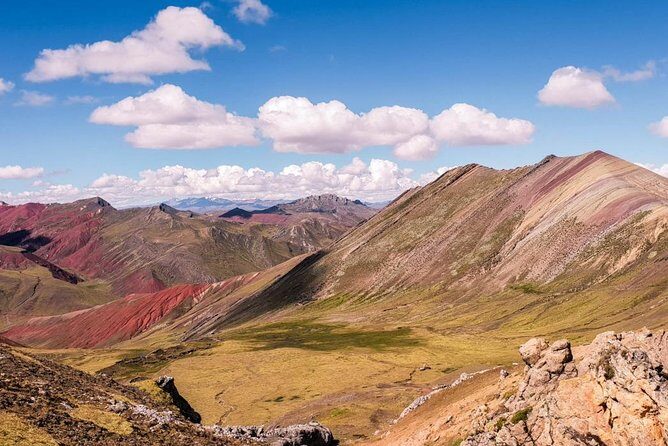 Full Day Tour to Palccoyo, Alternative Rainbow Mountain - Gear that helps at altitude: oxygen, poles, and first aid