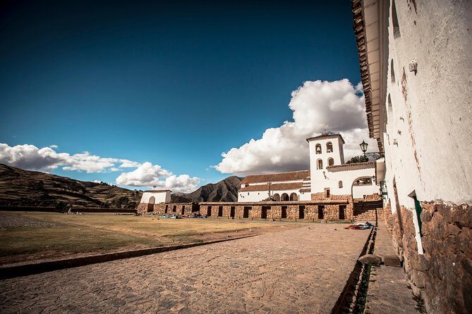 Full-Day Tour to Sacred Valley: Ollantaytambo, Chinchero, Yucay Museum and Lunch - Yucay Living Museum: textiles, silverwork, and pottery in 40 minutes