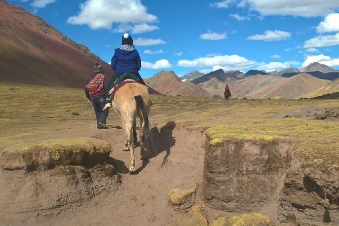 Full Day Tour to The Rainbow Mountain from Cusco by Horse - Why Rainbow Mountain on horseback is a smart compromise
