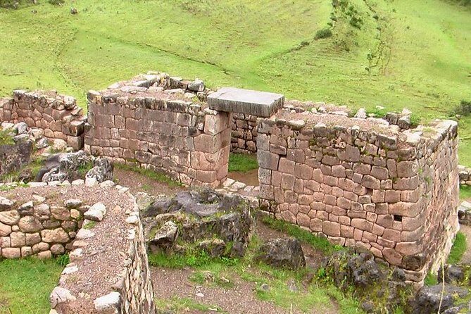Half-Day Cusco City Tour: Four Ruins, Cathedral and Qorikancha - The four ruins outside the center: Sacsayhuamán, Q’enqo, Puka Pucara, and Tambomachay