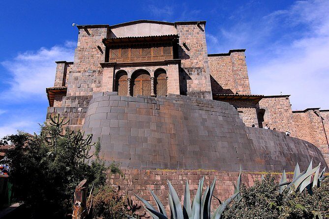 Half day - Cusco City Tour - Private Service - Q’enqo (Labyrinth): carved stone and earth worship