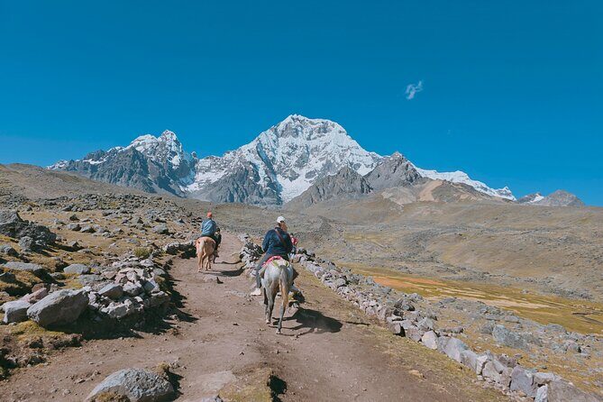 Horseback Riding In Ausangate 7 Lakes Full Day - Private - The 7 lagoons of Ausangate on horseback: what you’re really seeing