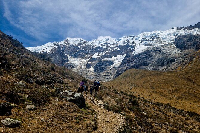 Humantay Lake Full-day Tour from Cusco with Lunch - Humantay Lake: where the guide helps you get the best photos without rushing