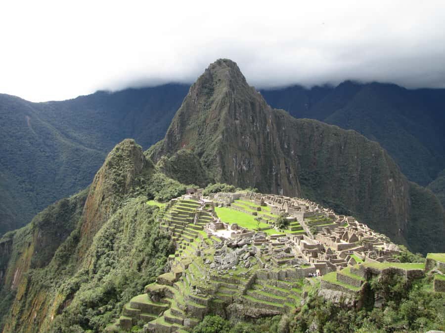 IN MACHU PICCHU: Private Tour Guide Service - A Machu Picchu Private Guide That Cuts Through the Chaos