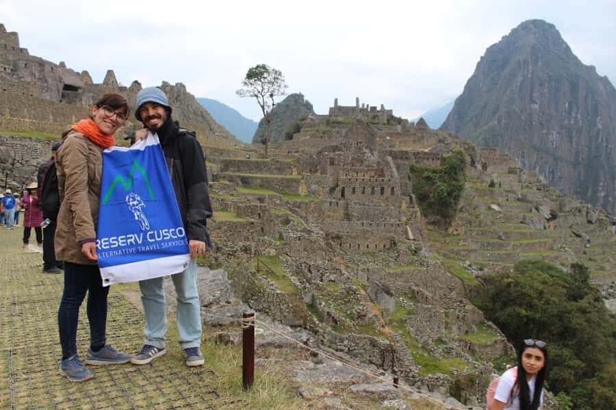 Inca Jungle Trail to Machu Picchu in 4 Days - Day 2: Santa Maria to Santa Teresa, Coffee, Coca, and Hot Springs