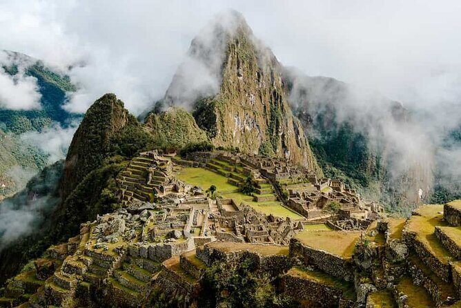 Luxury Machu Picchu Tour by Hiram Bingham Train from Cusco - Getting into Machu Picchu: guided time in the citadel