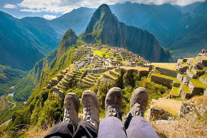 Machu Picchu 1-Day By Panoramic Vistadome Train - Poroy vs Ollantaytambo: two ways to start your train day