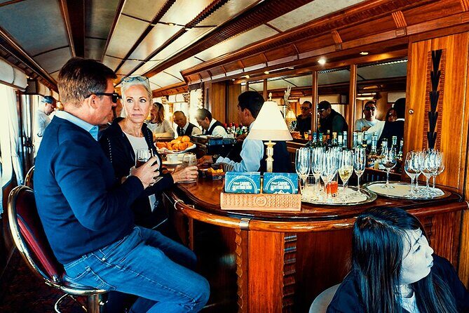 Machu Picchu 1-Day Luxury Tour | Hiram Bingham Train - Cusco pickup and the 8:00 start: how the day begins