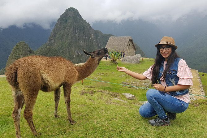 Machu Picchu 2-Day Tour - Day 1 in the Sacred Valley: Pisac, Urubamba lunch, and Ollantaytambo’s fortress views