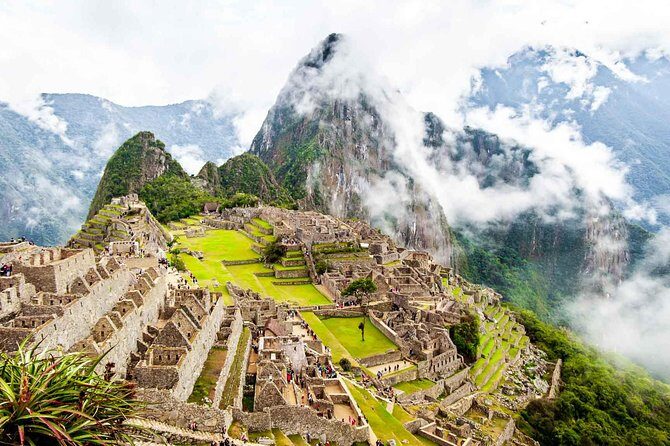 Machu Picchu and Huayna Picchu by Train (2 Days) - Why this 2-day plan makes sense from Cusco