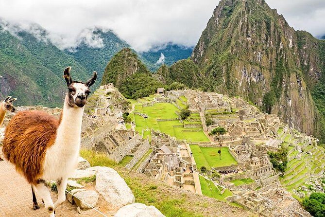 Machu Picchu and Huayna Picchu by Train (2 Days) - Guided Machu Picchu: fitting the circuit into your access time