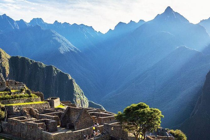 Machu Picchu and Sacred Valley - 2 days guided tour from Cusco - Two days that actually make sense: Sacred Valley + Machu Picchu