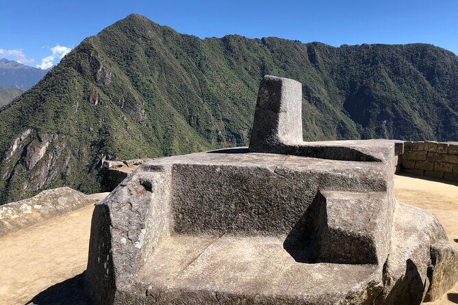 Machu Picchu and the Sacred Valley Express Adventure in 2 Days - Urubamba Buffet Lunch at 14 Inkas: Food Fuel That Doesn’t Feel Like an Afterthought